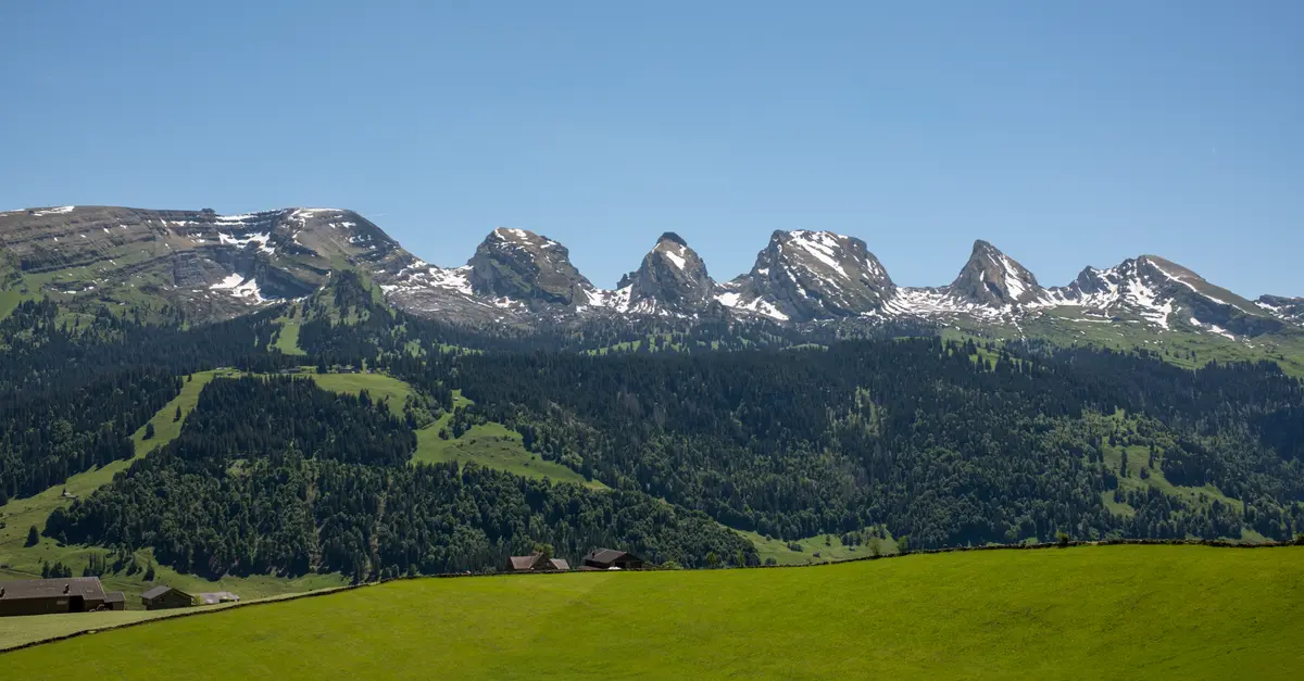 Les meilleures destinations de randonnée en Suisse pour l'été