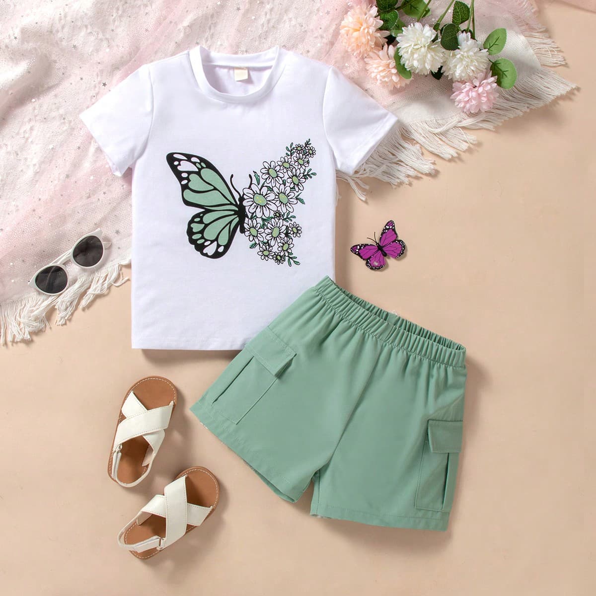 Ensemble de 2 pièces T-shirt à manches courtes imprimé papillon et short pour les jeunes filles, adapté pour les fêtes et les vacances à la