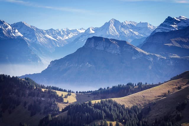 Les meilleures destinations estivales en Suisse